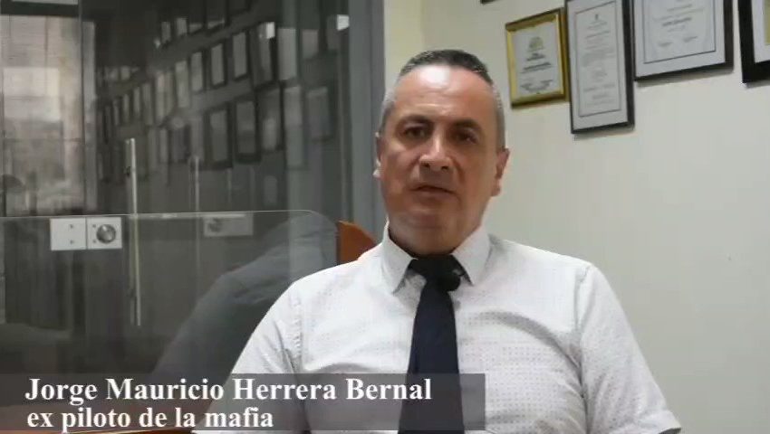  EN VIDEO: Expiloto del narcotráfico dice que el Fiscal Barbosa los ayudaba y es un corrupto.