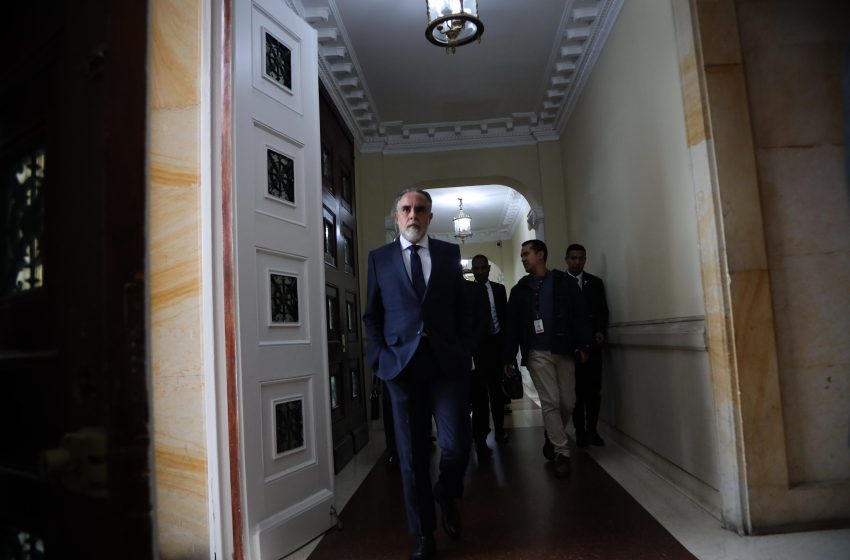  “Petro es un presidente que está del lado correcto de la historia”:  Armando Benedetti