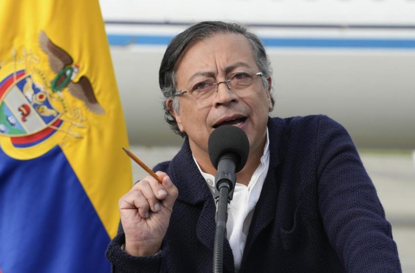  “Jamás permitiré que con el dinero del pueblo se pague la deuda de los dueños de las EPS”