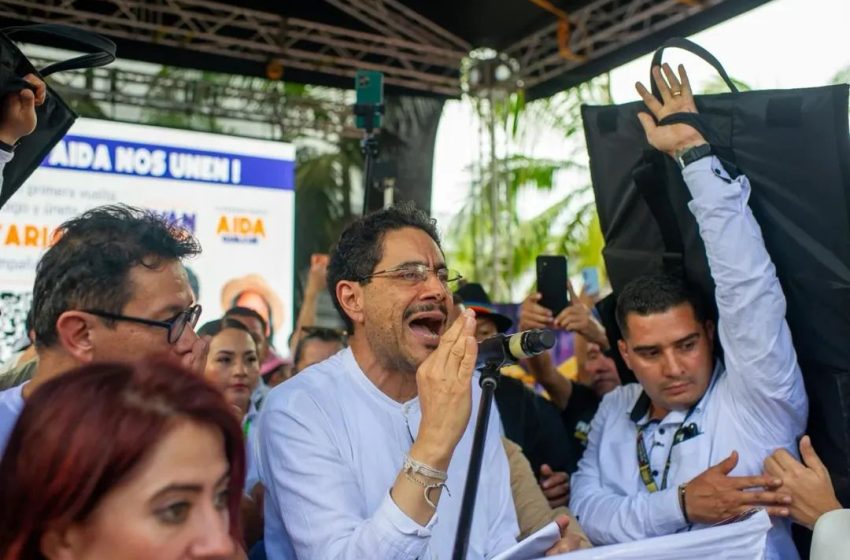  Presidente Petro denuncia posible atentado contra Iván Cepeda