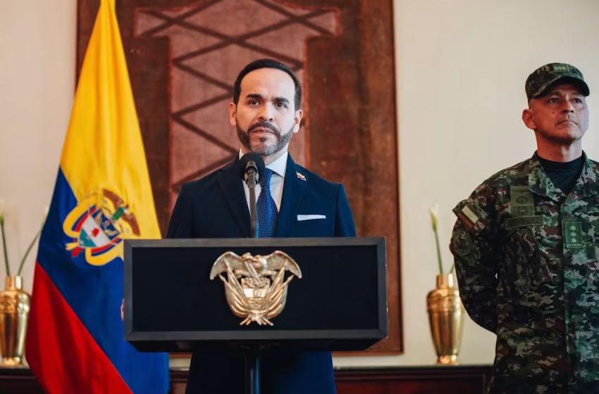  Abelardo de la Espriella ordena la deportación inmediata de los inmigrantes irregulares